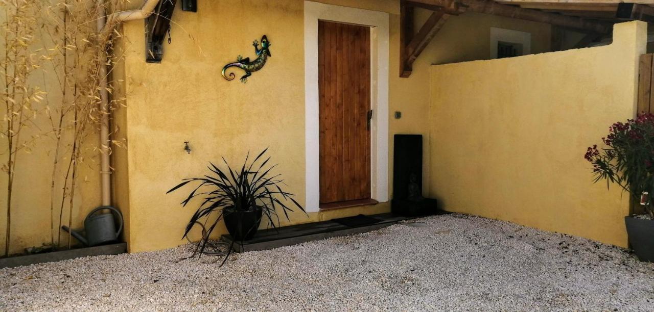 Maison F2, Neuve Au Calme Avec Jardinet La Crau Zewnętrze zdjęcie
