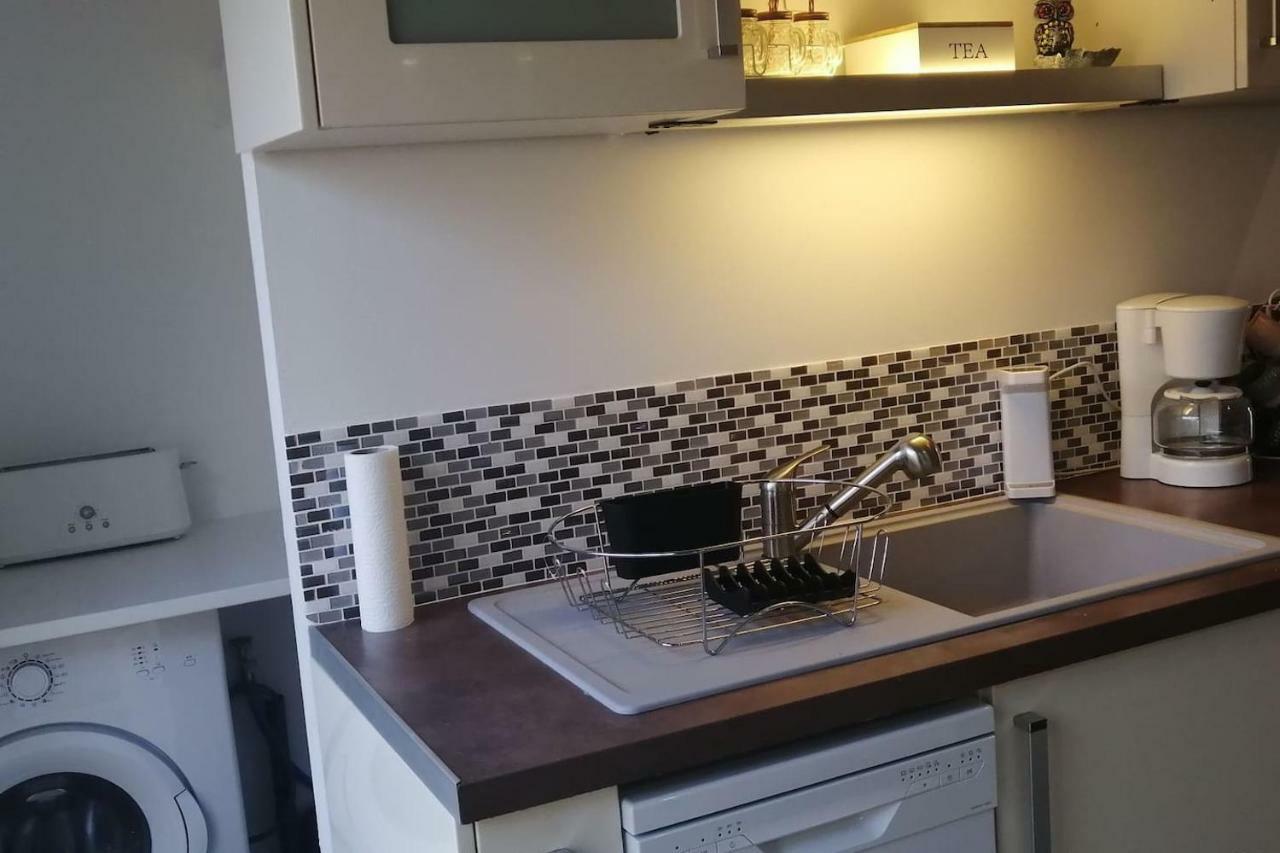 Maison F2, Neuve Au Calme Avec Jardinet La Crau Zewnętrze zdjęcie