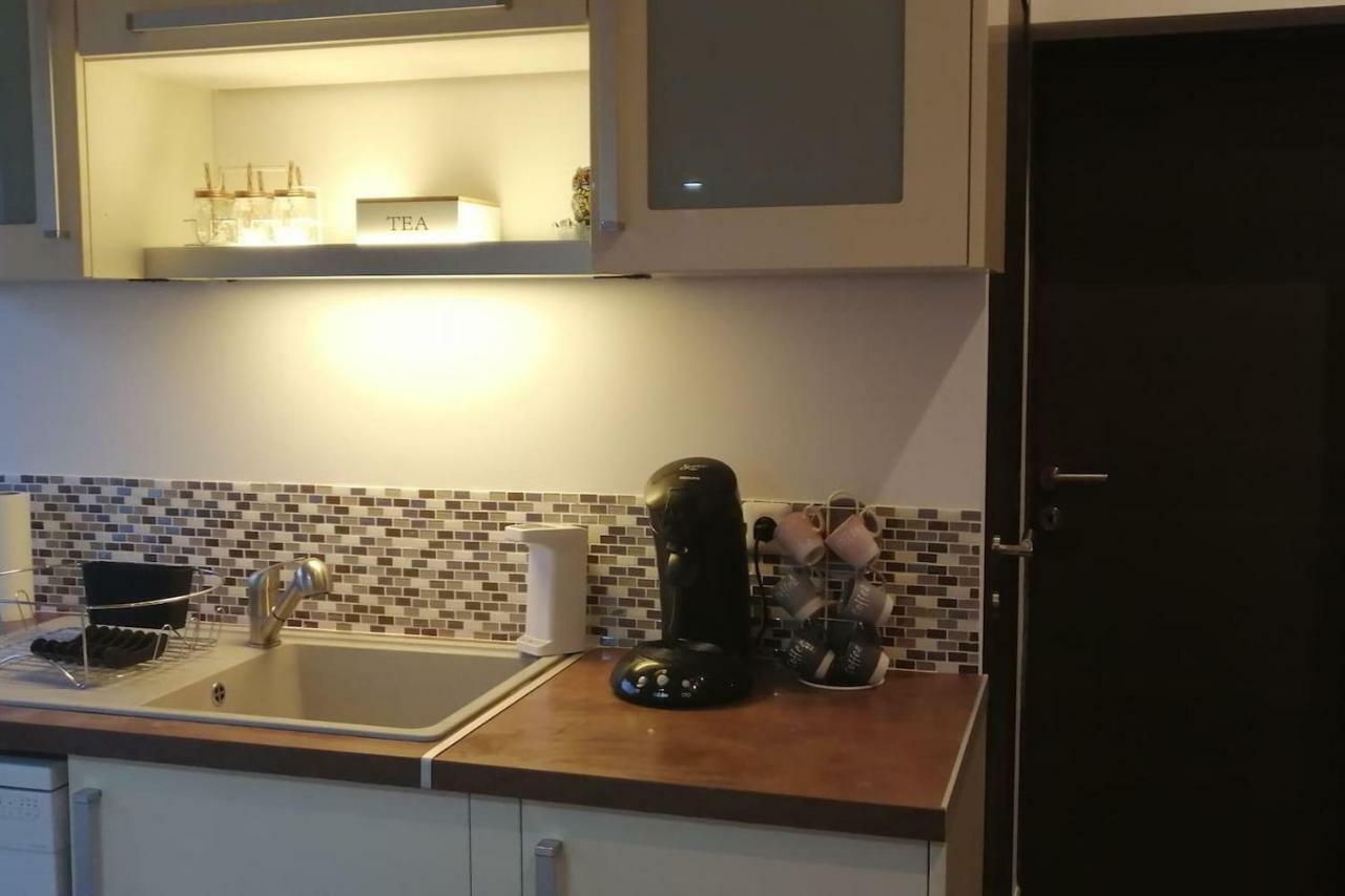 Maison F2, Neuve Au Calme Avec Jardinet La Crau Zewnętrze zdjęcie